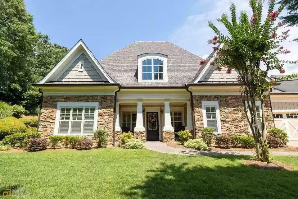 Property Photo: 2835 Middlecreek Way 13 GA 30041