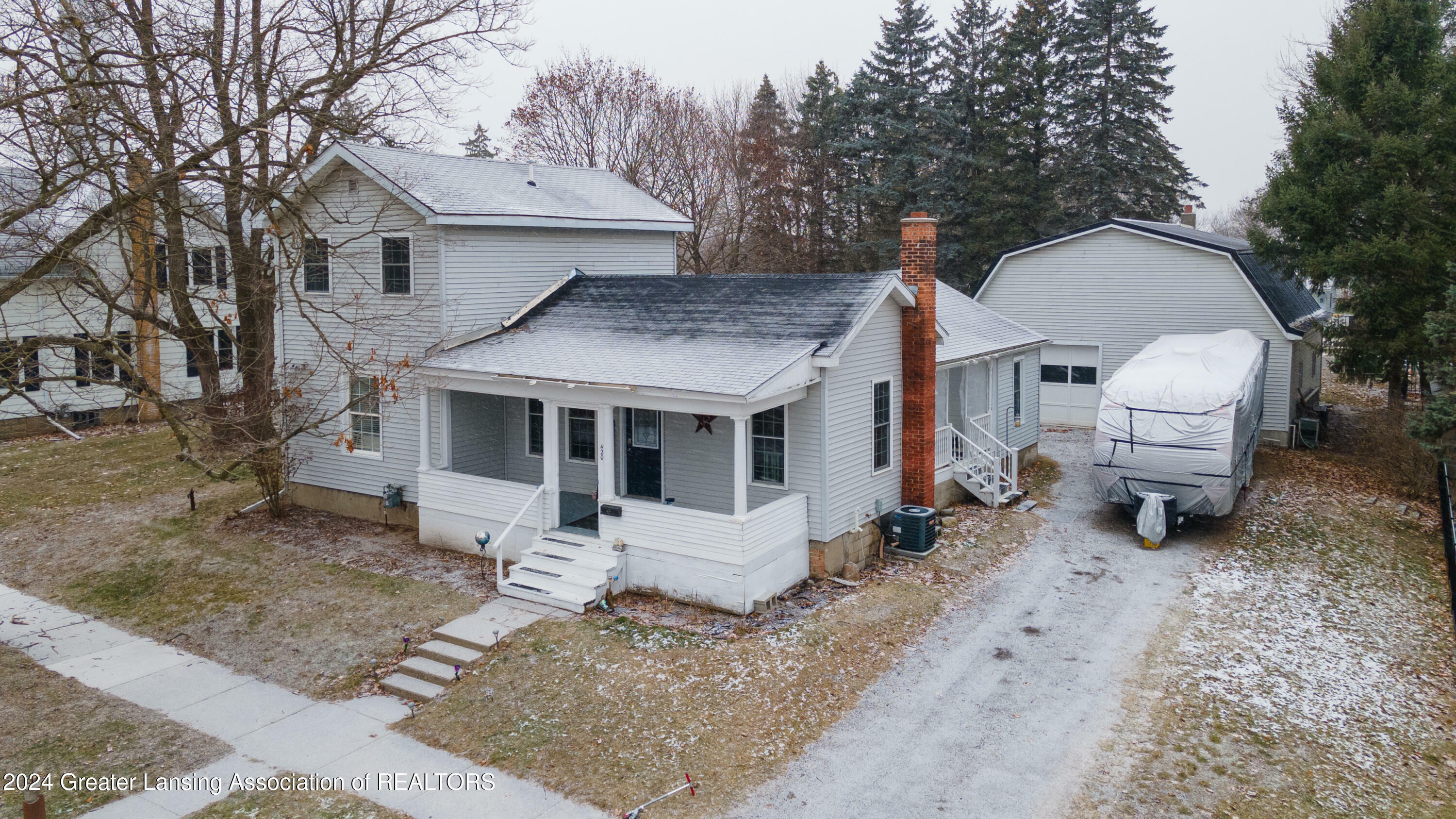 Property Photo: 420 S Lincoln Street MI 48875