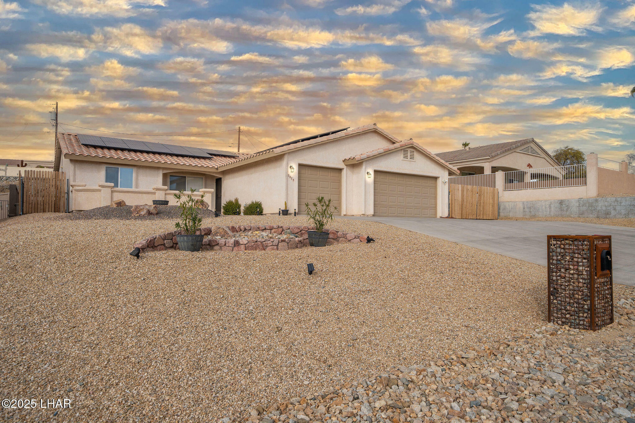 Property Photo:  3075 Applewood Dr  AZ 86404 