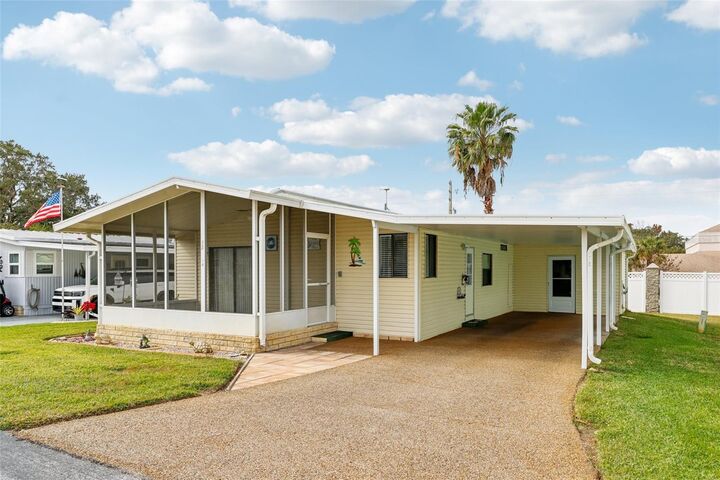 Property Photo: 12 Hilly Way FL 34731