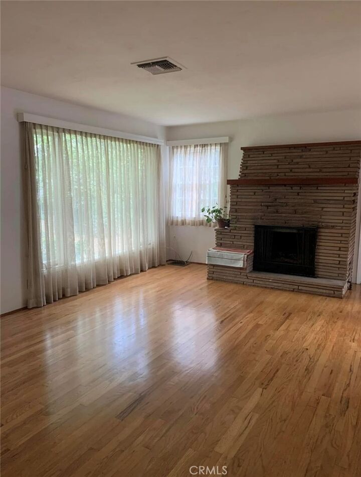 Property Photo:  124 Franklin Avenue  CA 92373 