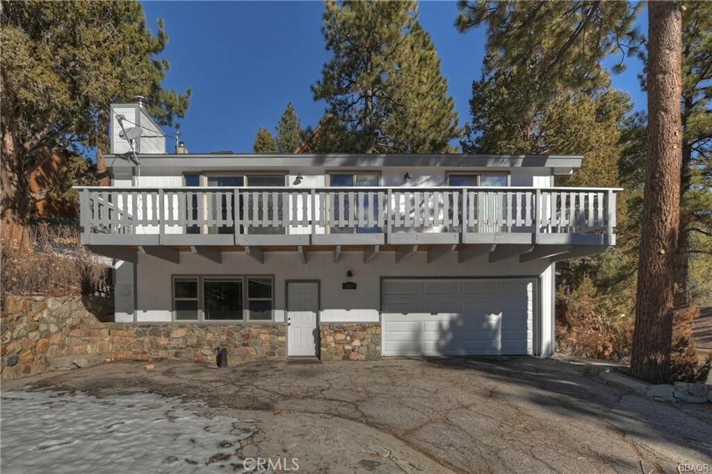 Property Photo:  367 Curly Drive  CA 92314 