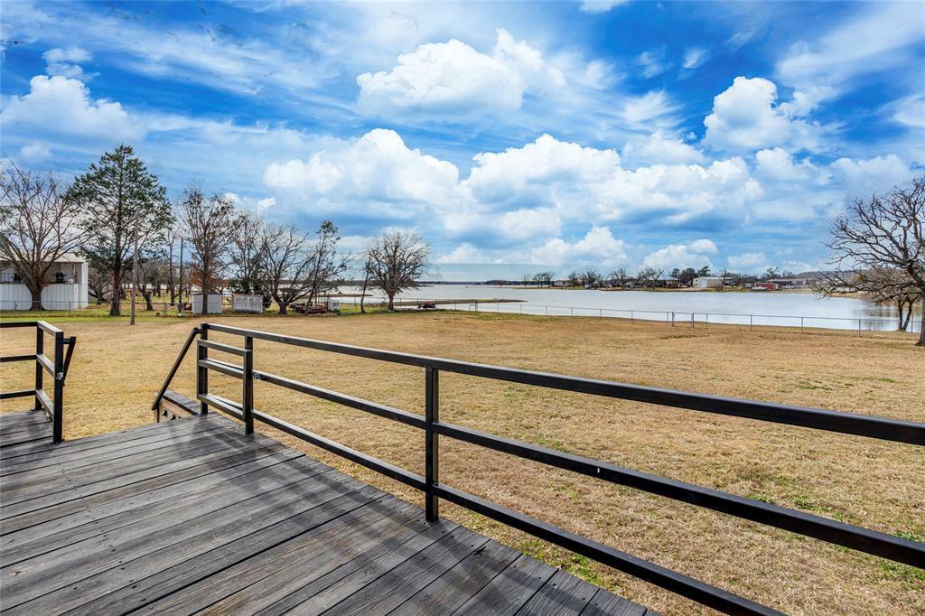 Property Photo: 400 County Road 541 TX 76448