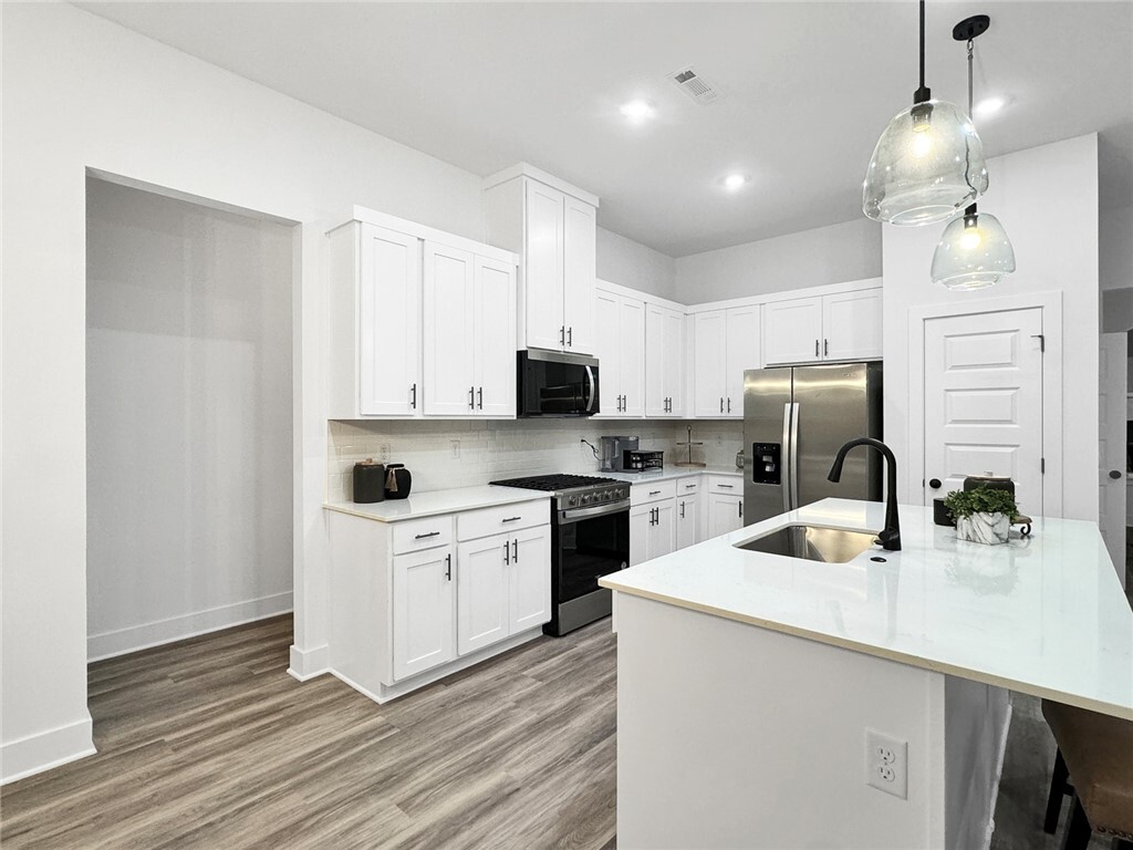 Property Photo: 2920 N Chapel Drive AR 72704
