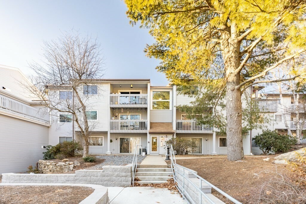 Property Photo: 410 Franklin Crossing Rd 410 MA 02038