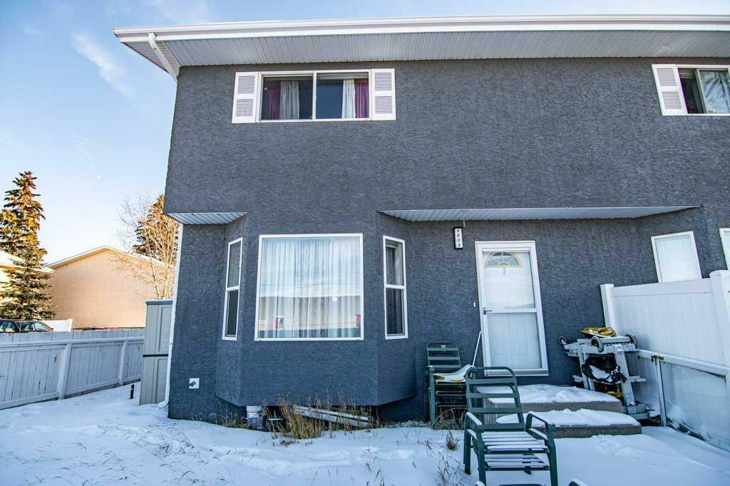 Photo de la propriété:  4809 East Railway Street 5  AB T0M 0J0 