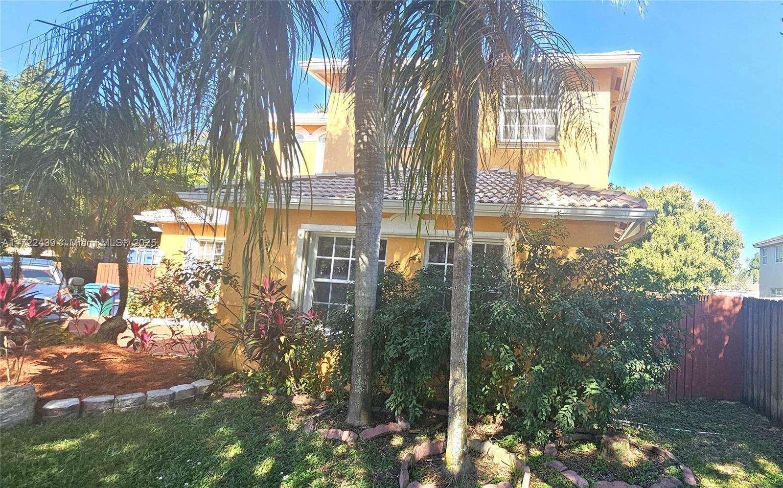 15993 SW 151st Ter  Miami FL 33196 photo