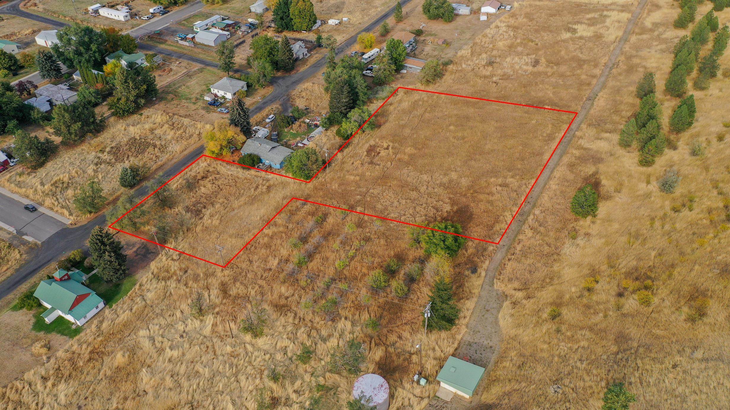 Property Photo:  7xx Hill St Lot 3  WA 99017 