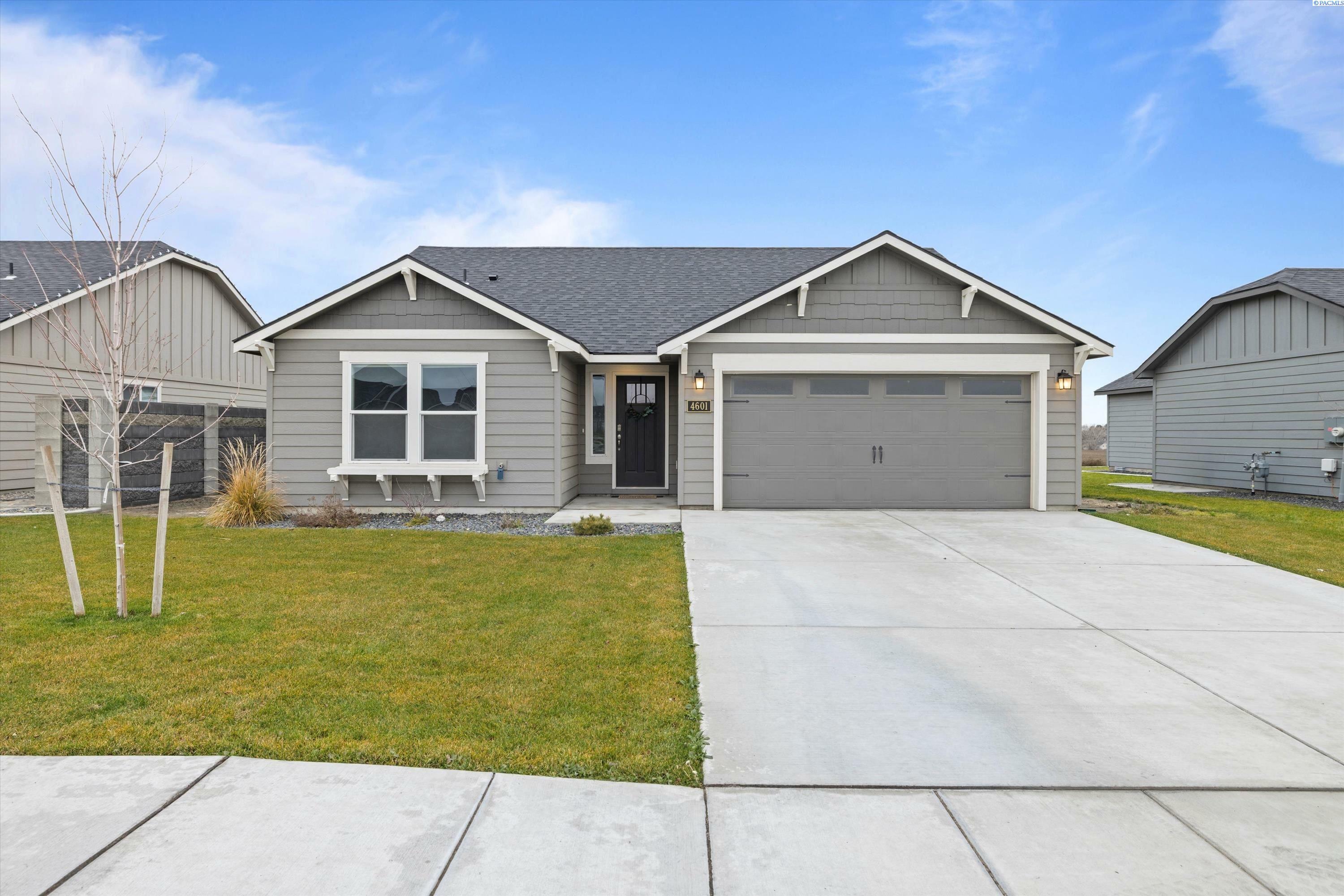 Property Photo:  4601 Corinth Dr  WA 99301 