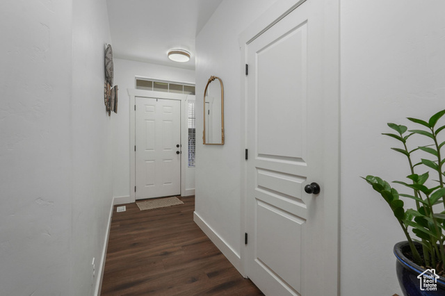 Property Photo:  1572 N Catagena Pkwy  UT 84045 