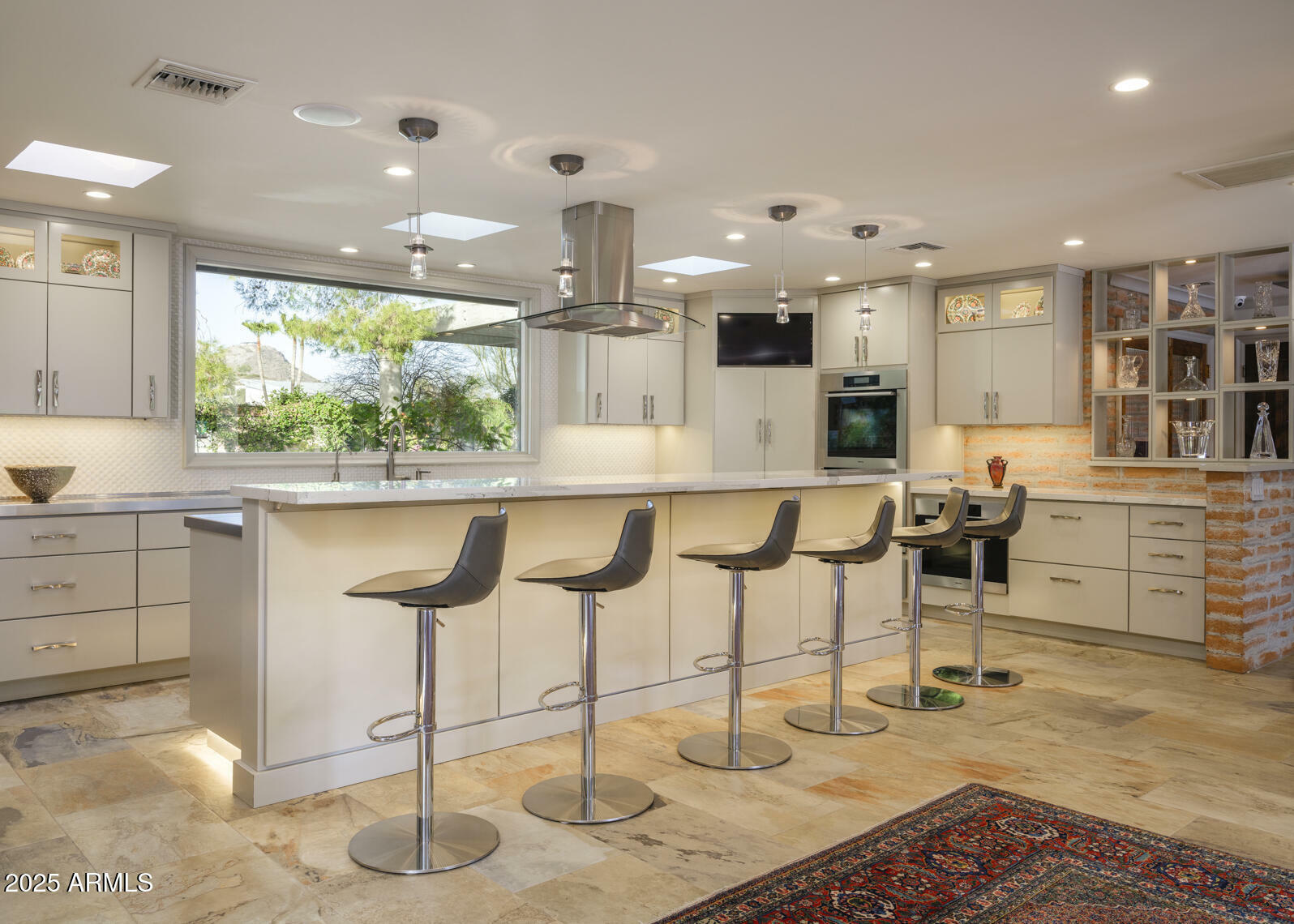 Property Photo: 3921 E San Miguel Avenue AZ 85253