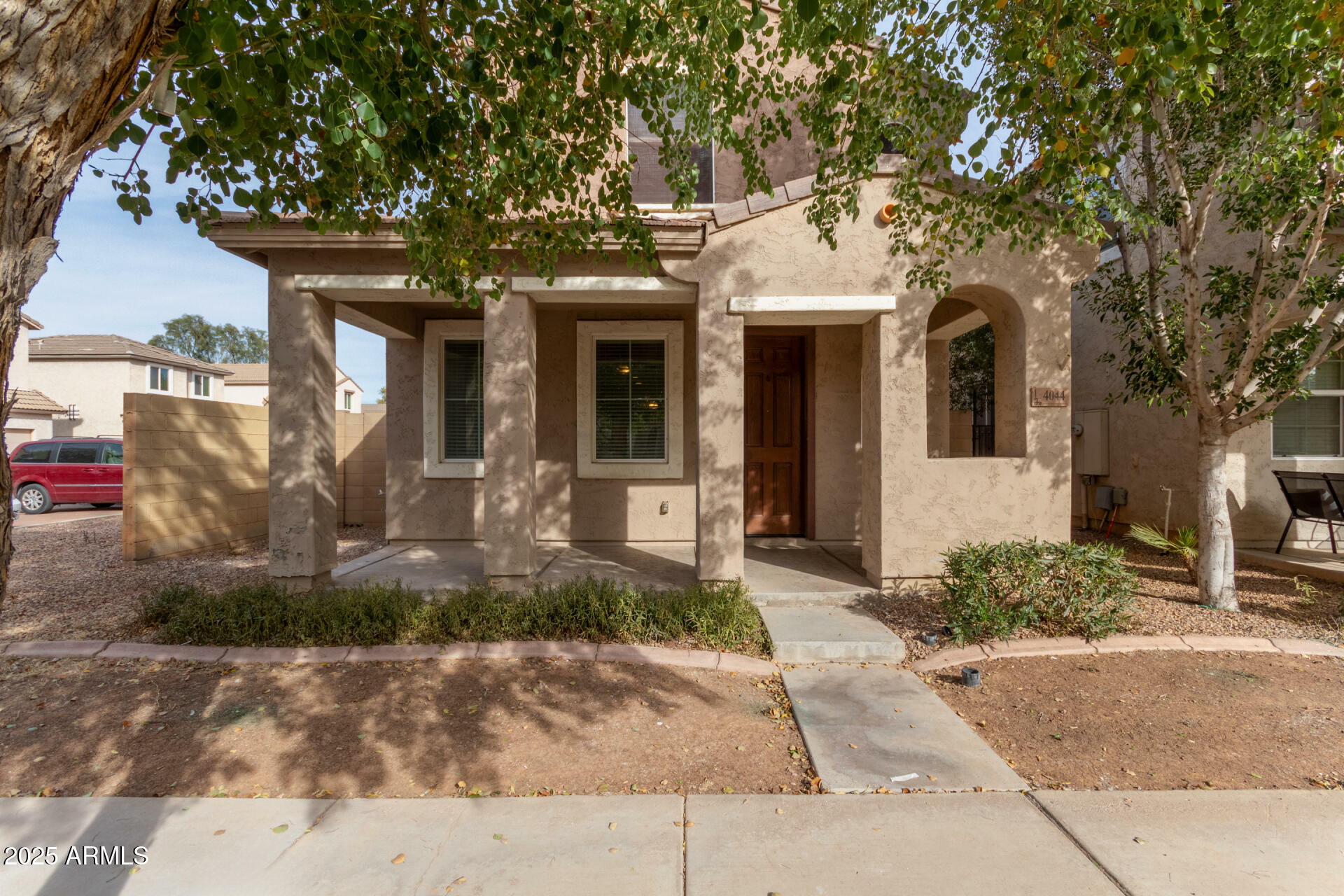 Property Photo: 4044 E Oakland Street AZ 85295