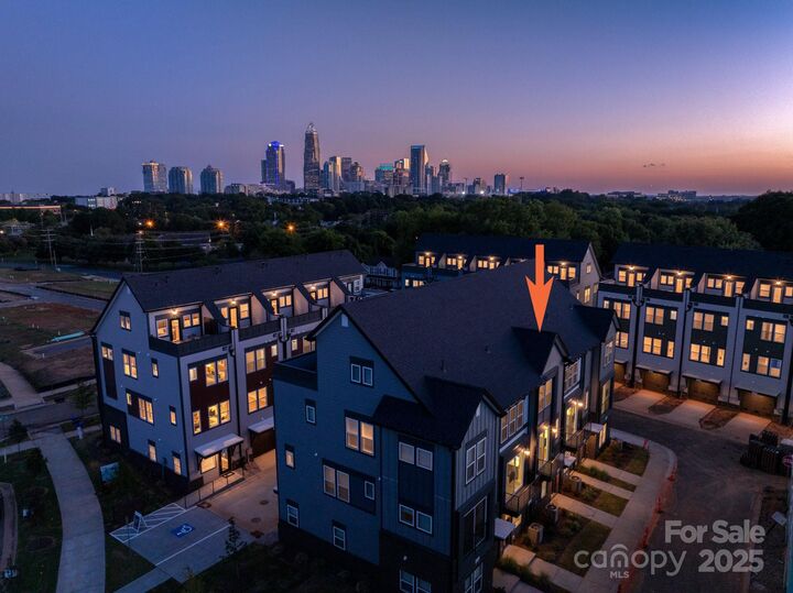 Property Photo: 1316 Walter Taylor Way Eqx0103 NC 28206
