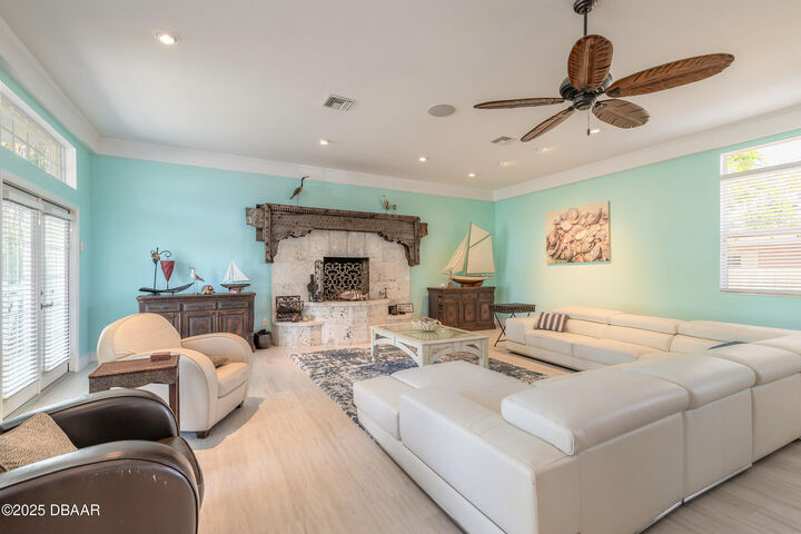 Property Photo:  708 Ocean Avenue  FL 32169 