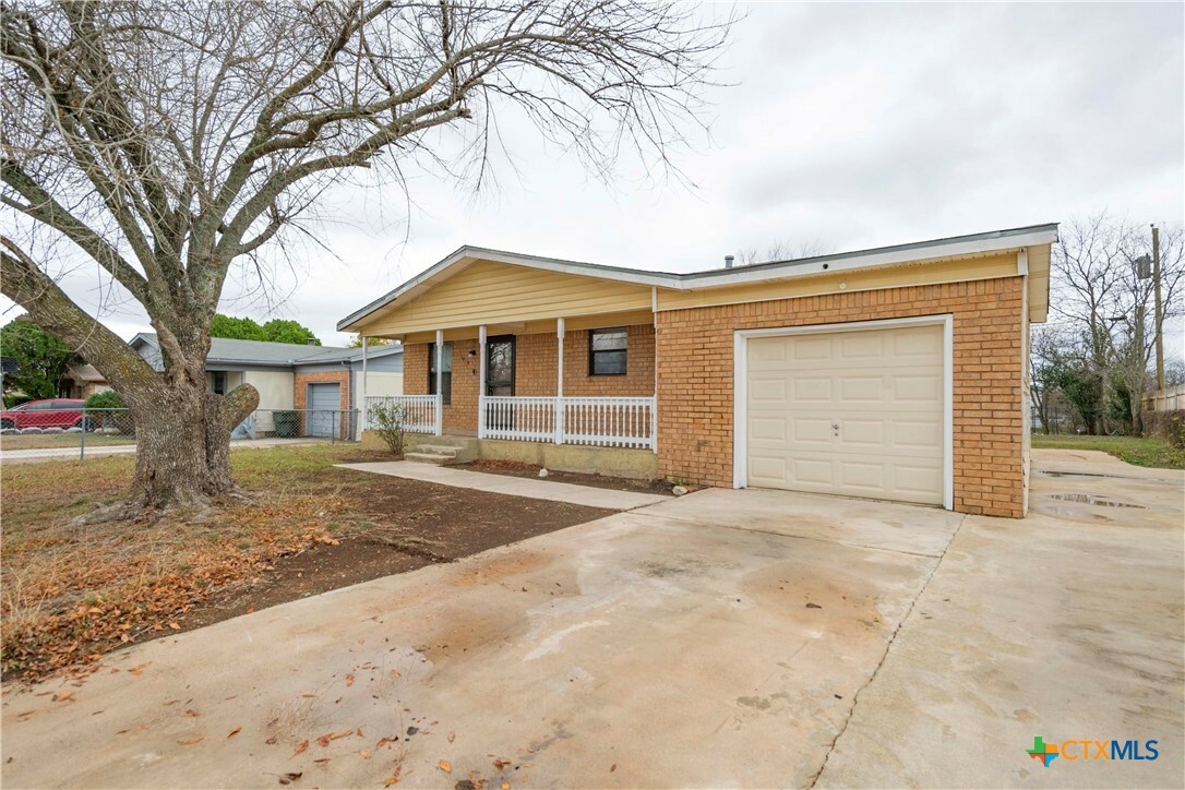 Property Photo:  1504 Anna Lee Drive  TX 76549 