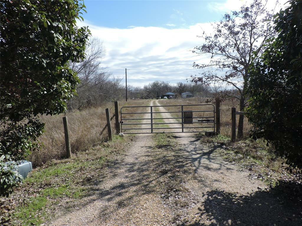 Property Photo:  14822 County Road 229  TX 77831 