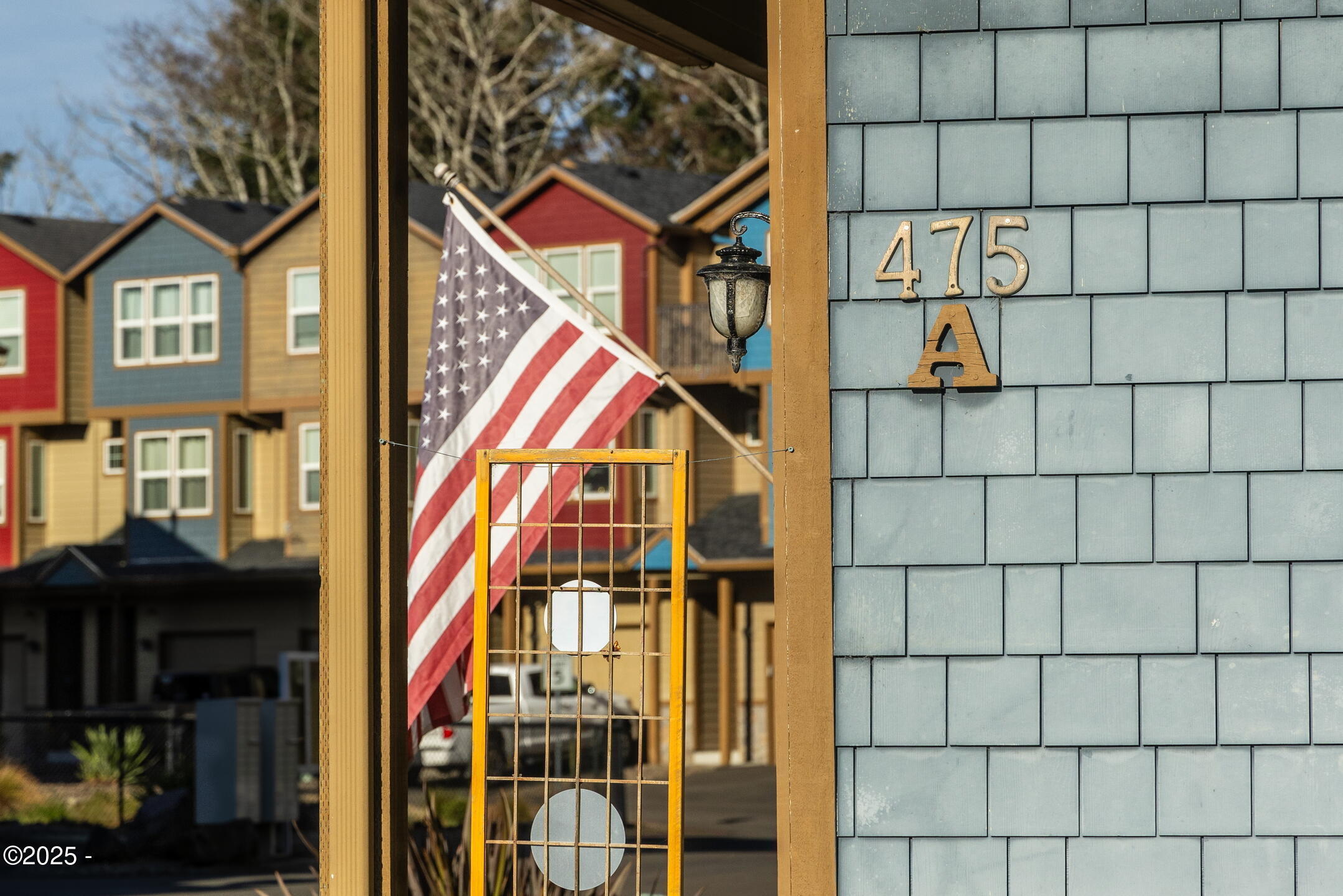 Property Photo: 475 SE 35th Street A-1 OR 97365