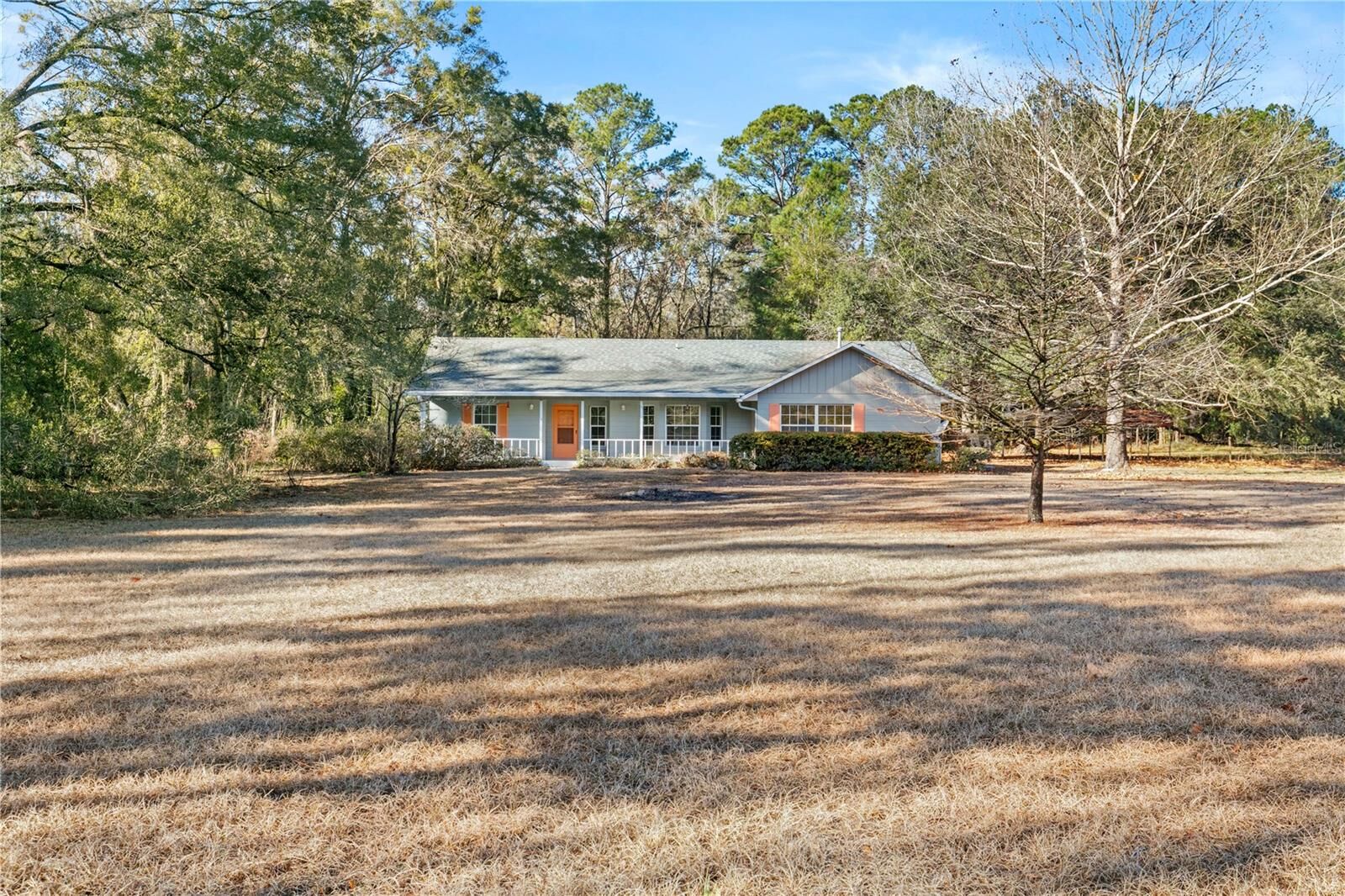 Property Photo: 5422 NW 168th Street FL 32615