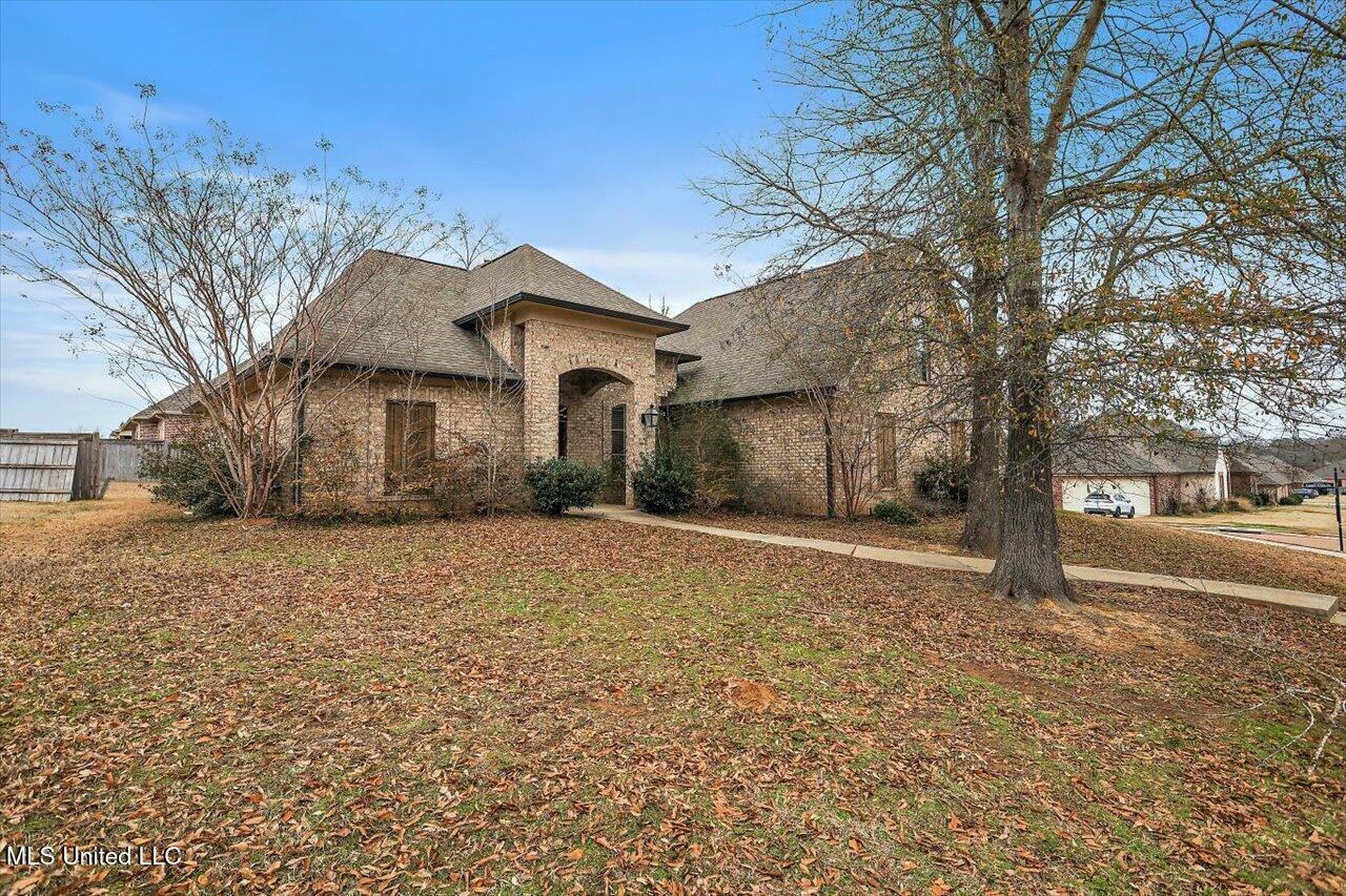 Property Photo:  206 Copper Creek Drive  MS 39056 