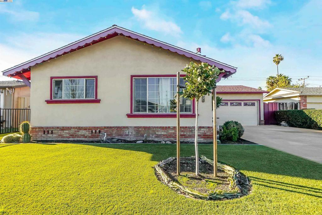 Property Photo:  39673 Banyan Tree Rd  CA 94538 