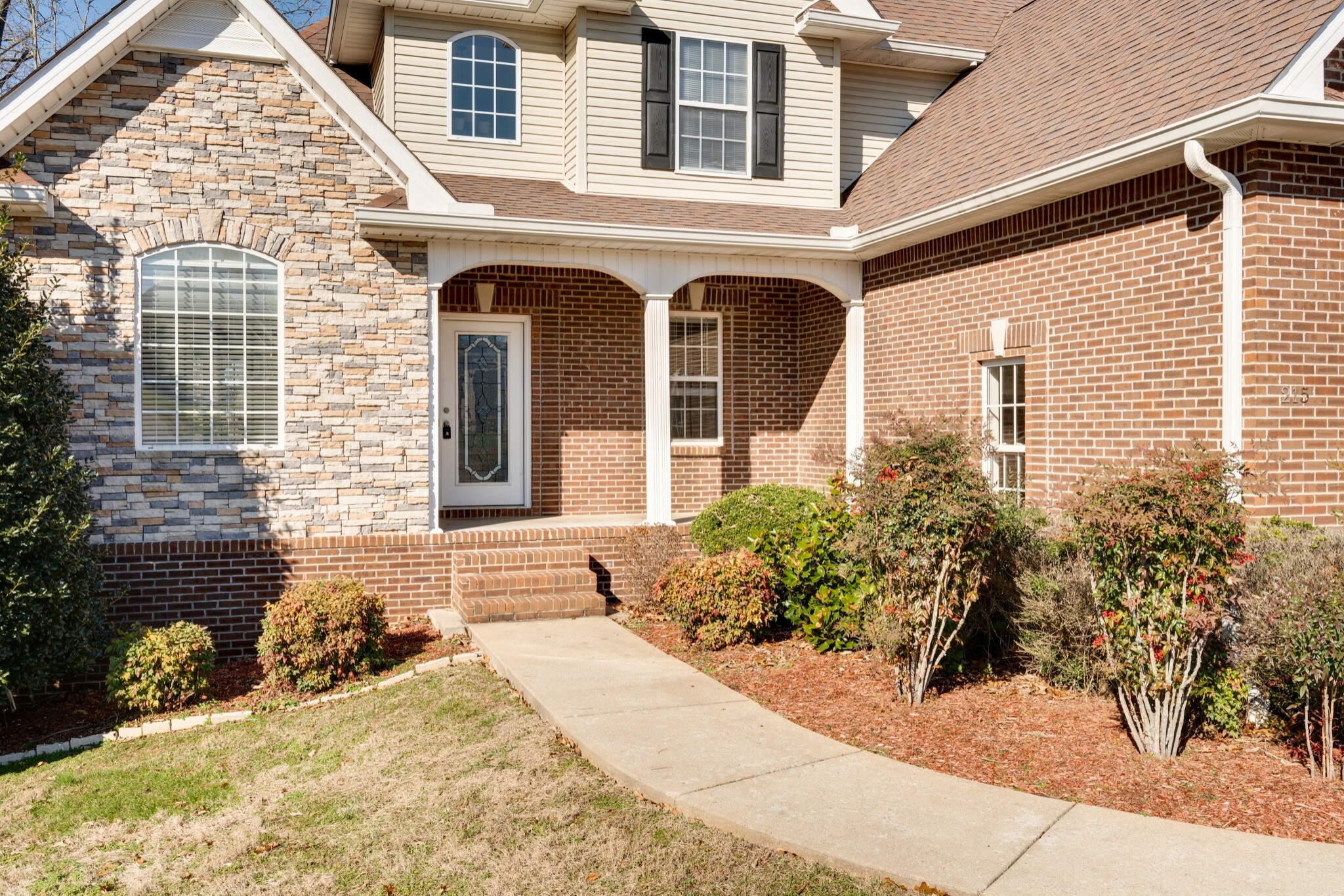 Property Photo: 215 Suesand Ct TN 37146