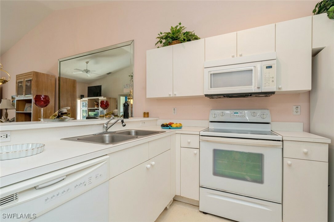 Property Photo:  1336 Mainsail Drive 1224  FL 34114 