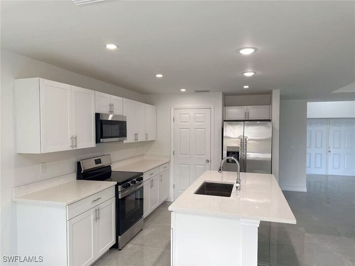 Property Photo:  3705 26th Street SW  FL 33976 