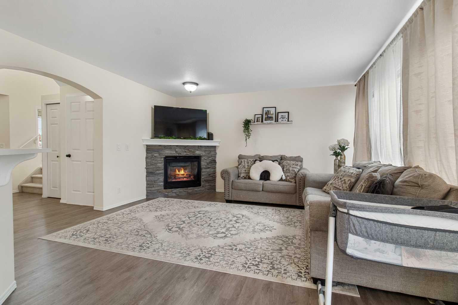 Property Photo:  46 Jewell Street  AB T4P 3W6 