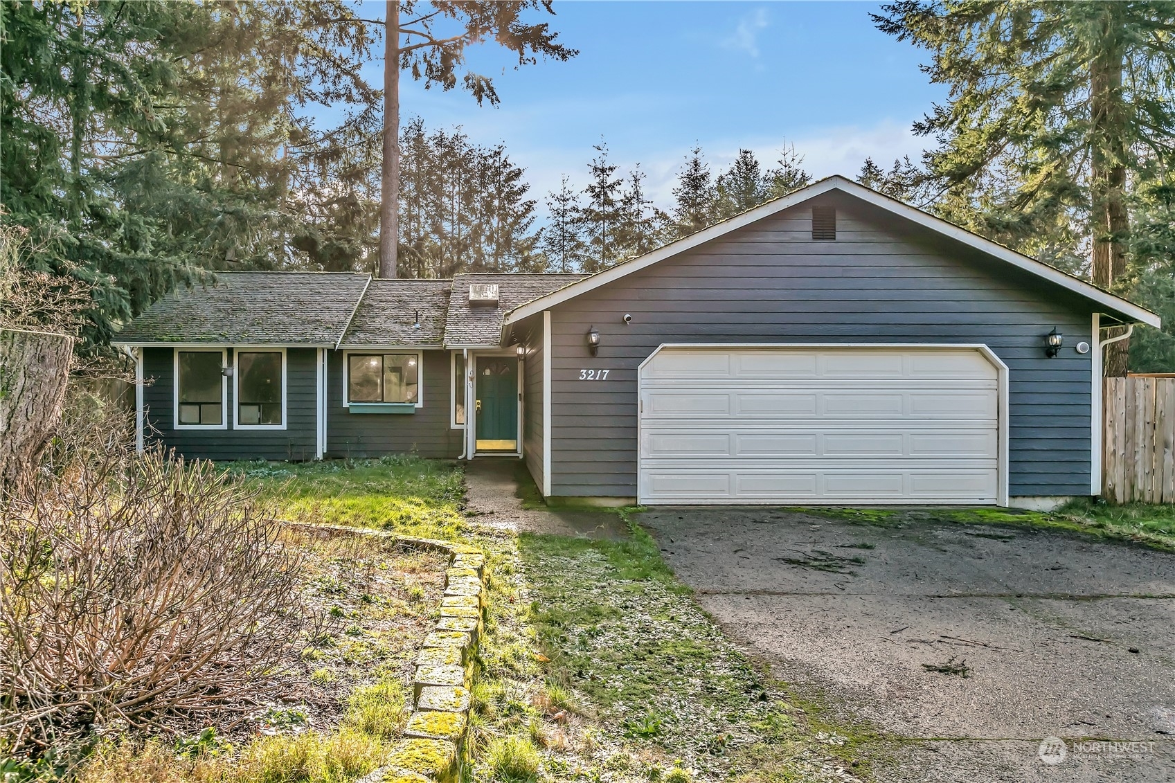 Property Photo:  3217  Marquette Drive SE  WA 98503 