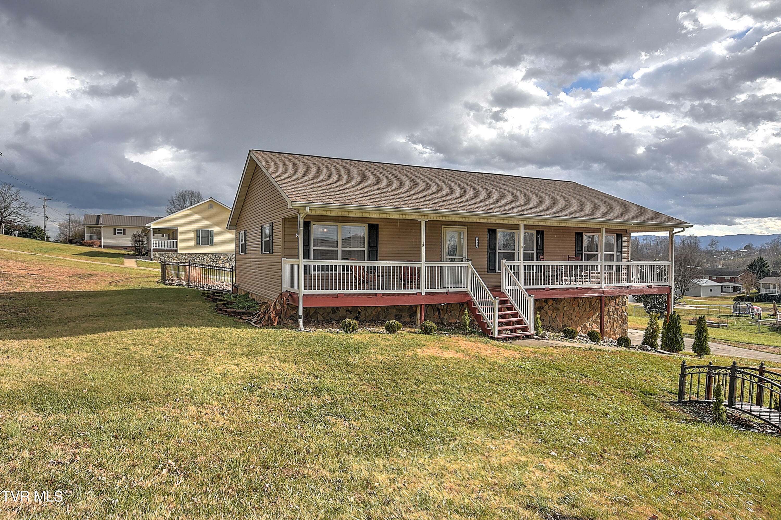 304 Reed Avenue  Greeneville TN 37743 photo