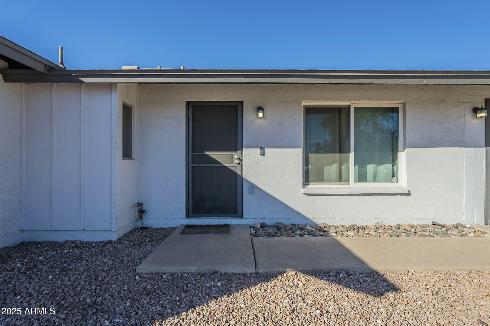 Property Photo:  2914 E Cactus Road  AZ 85032 