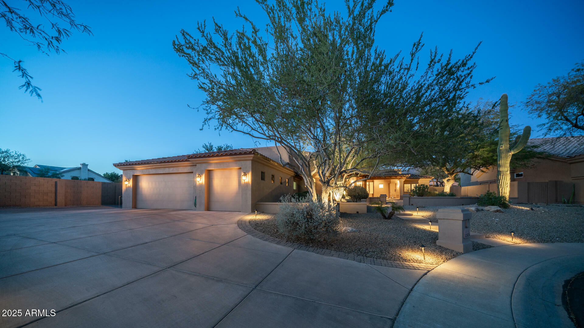 Property Photo:  12824 E Jenan Drive  AZ 85259 