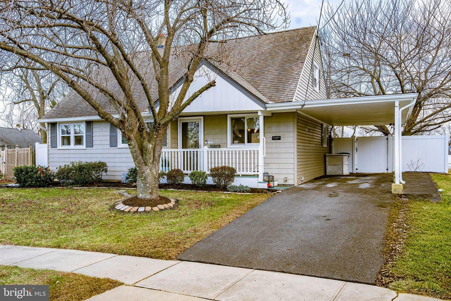 Property Photo:  7 Downing Road  NJ 08690 