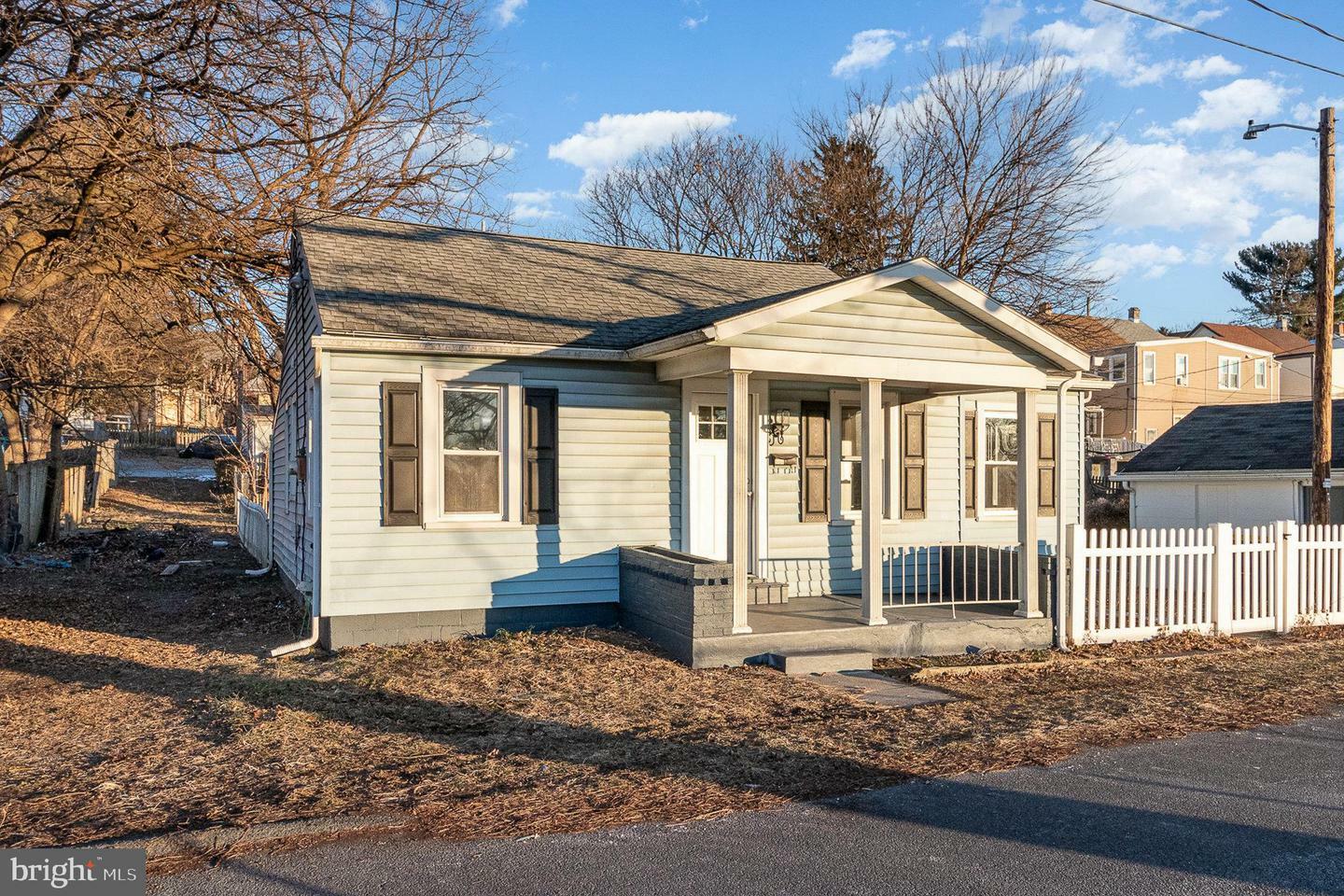 Property Photo:  3026 Penbrook Avenue  PA 17103 