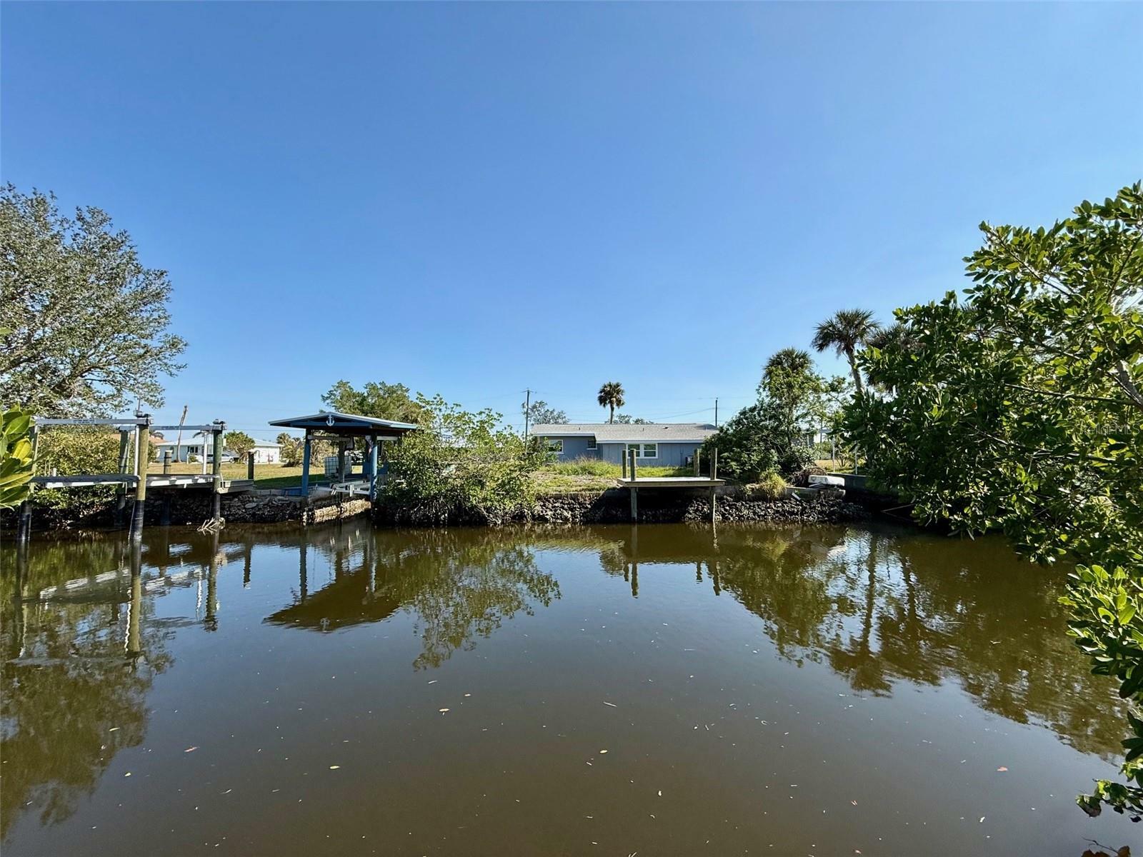 Property Photo:  3112 Magnolia Way  FL 33950 