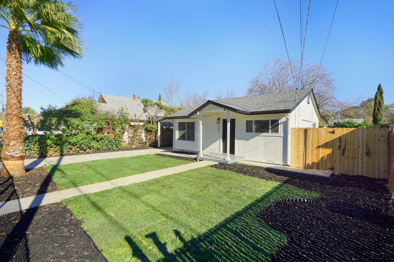 Property Photo:  602 S Shasta Avenue  CA 95205 