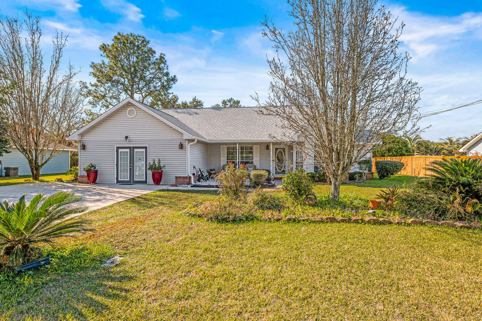 Property Photo:  2165 Rosewood Drive  FL 32566 