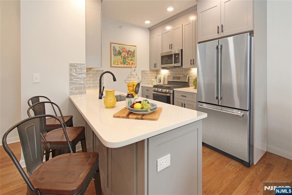 Property Photo: 660 Bloomfield Avenue 405 NJ 07003