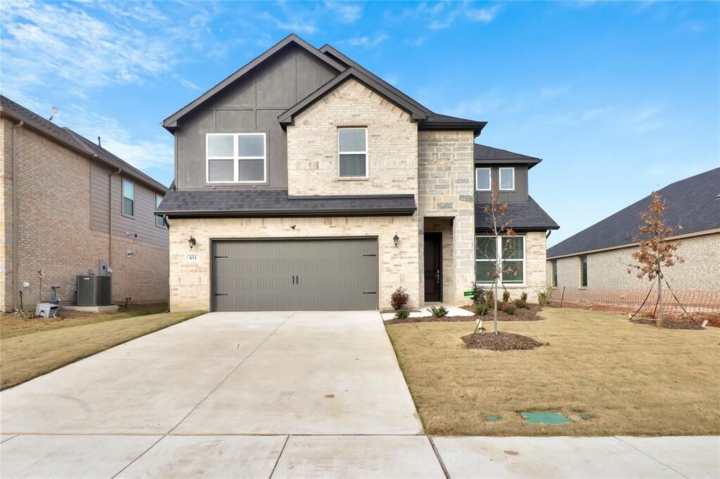Property Photo:  851 Boomer Lane  TX 75125 