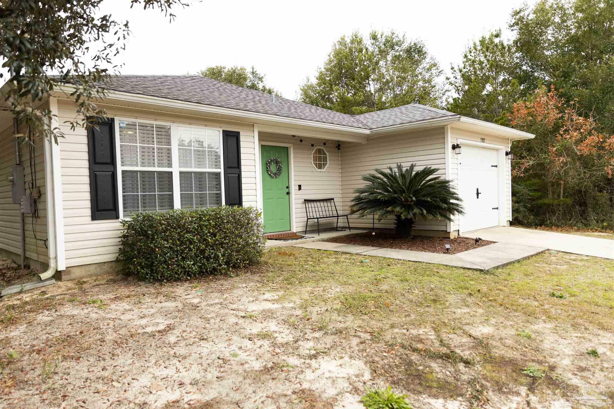 Property Photo:  5307 Tulsa Ct  FL 32563 