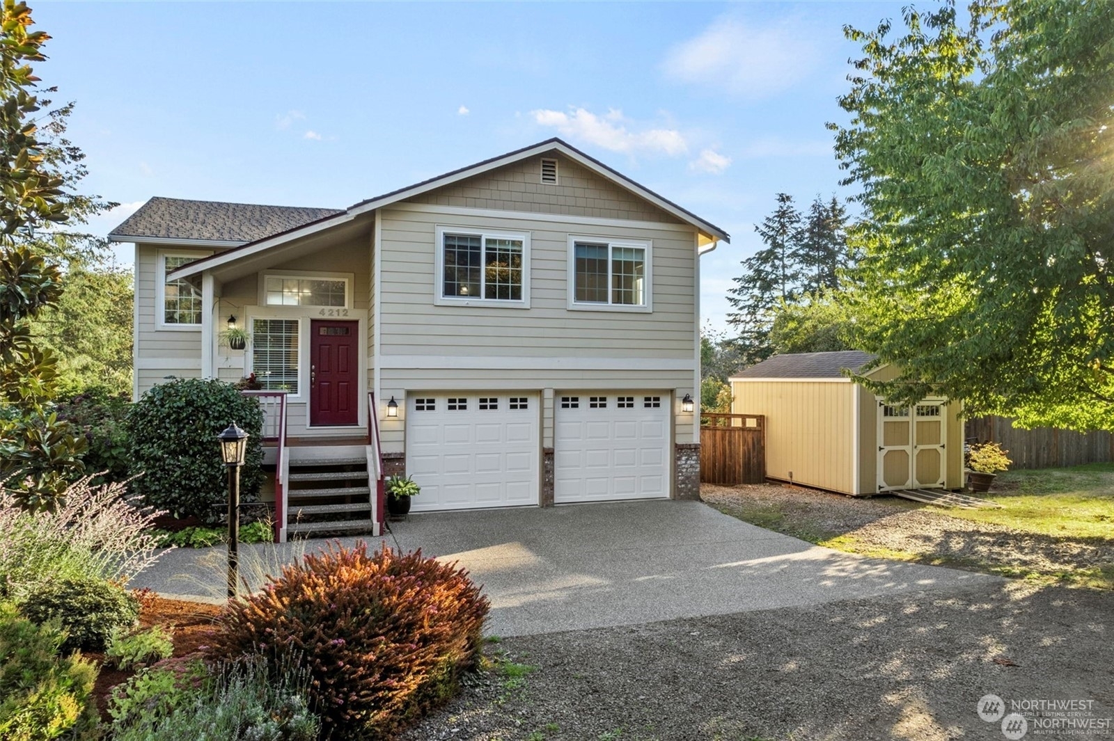 Property Photo:  4212  33rd Street Ct NW  WA 98335 