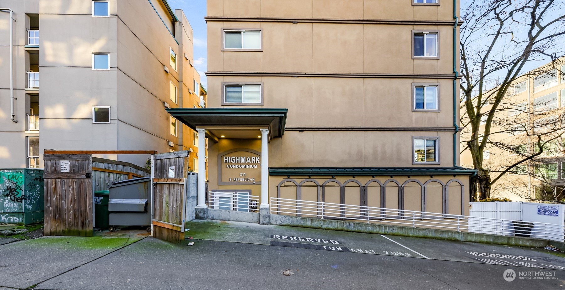 Property Photo:  311 E Republican Street 800  WA 98102 