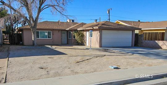 Property Photo:  229 Rancho St  CA 93555 