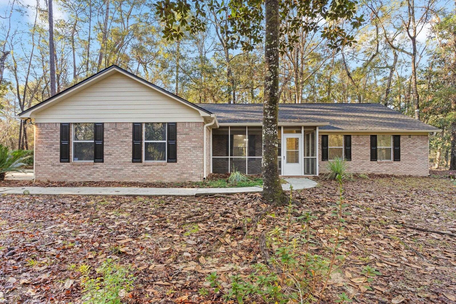 Property Photo:  6283 Crestwood Drive  FL 32311 