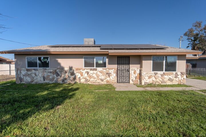 2556 Sherman Avenue  Corcoran CA 93212 photo