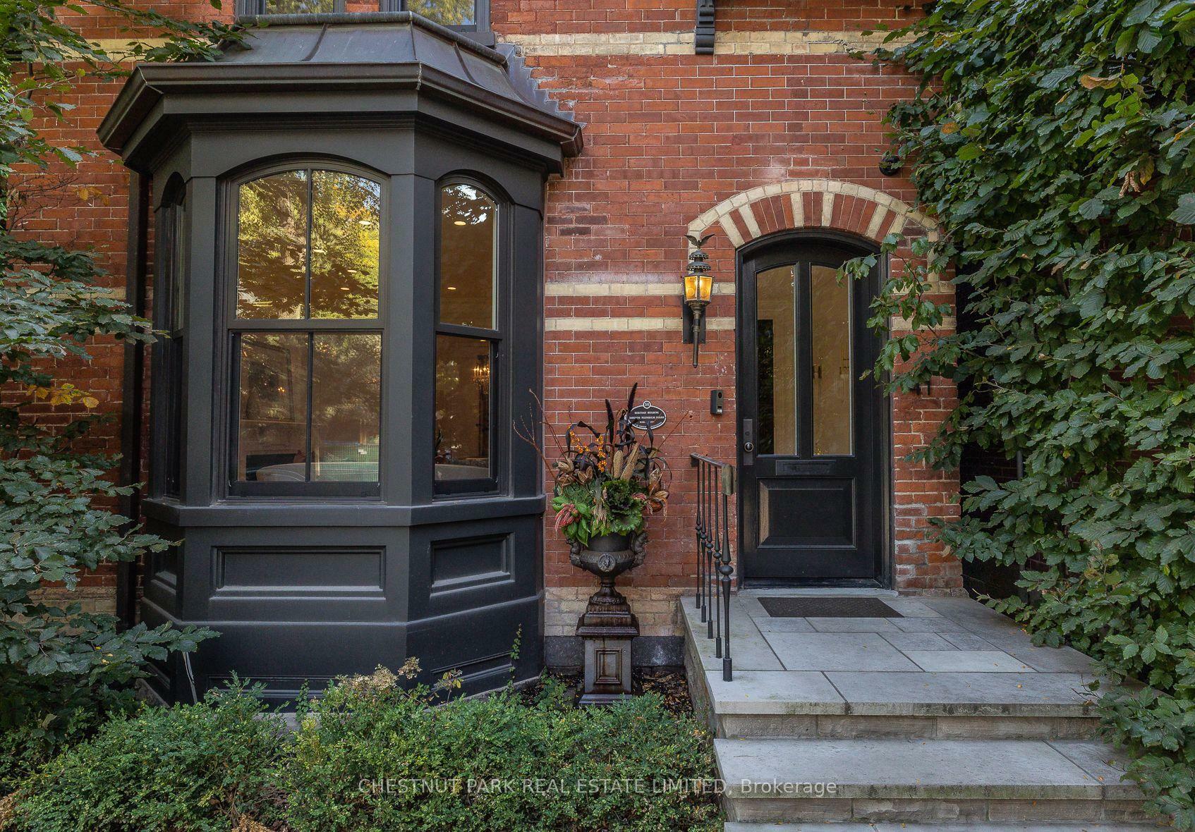Property Photo: 41 Boswell Avenue ON M5R 1M5