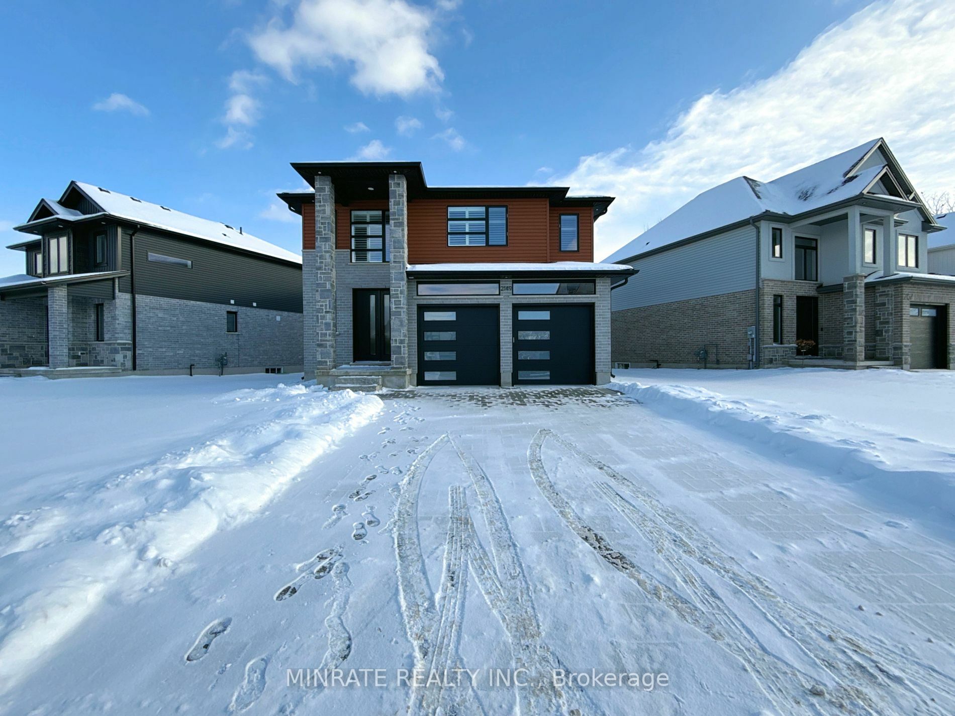 Property Photo:  2149 Linkway Blvd  ON N6K 0K8 