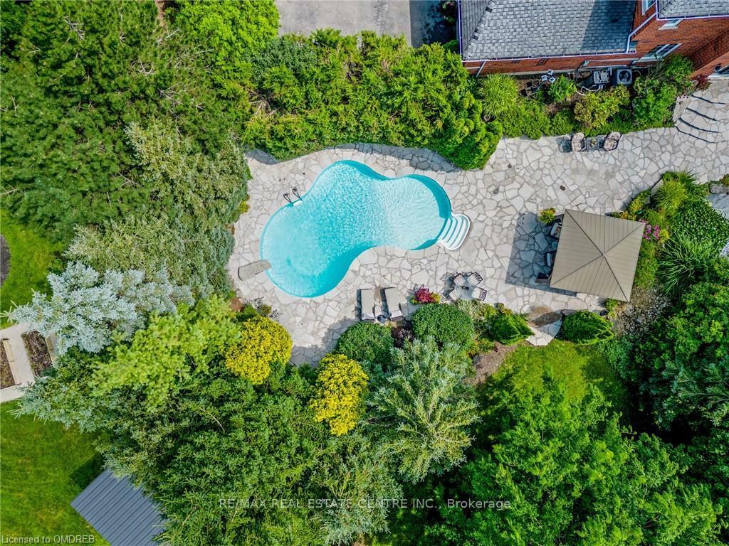 Photo de la propriété: 15 Trillium Terrace ON L7J 2W8