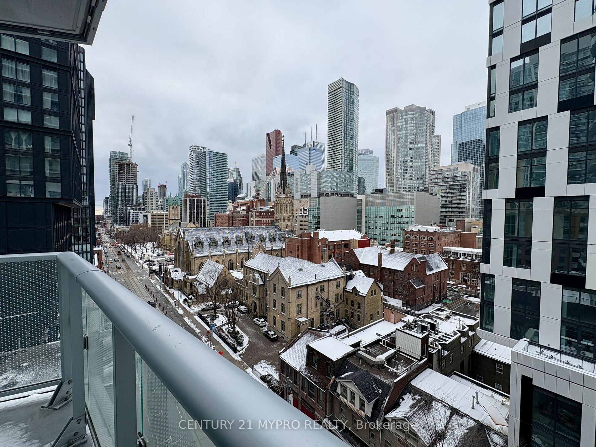 Property Photo:  100 Dalhousie St 910  ON M5B 0C7 