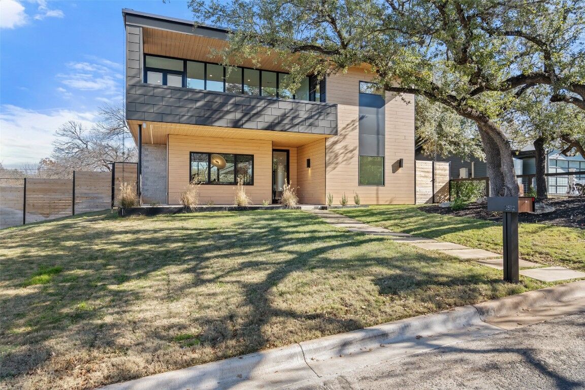 Property Photo: 2512 Ridgeview Street TX 78704